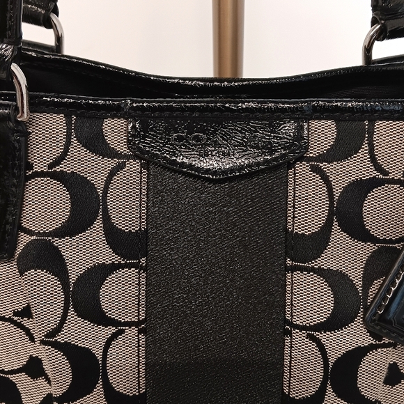 Coach Signature Monogram Stripe Canvas Devin Shoulder Bag w/ Peyton Wallet - Picture 8 of 16